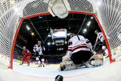 MS v hokeji 2013, Rusko - Lotyšsko: Ilja Kovalčuk - Maris Jučers