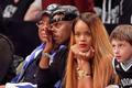 Zpěvačka Rihanna na utkání NBA Brooklyn vs. Chicago