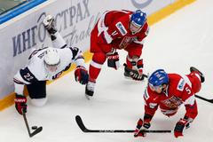 Čtvrtfinále MSJ 2013 Česko - USA