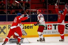 MS v hokeji 2013, Česko - Bělorusko: Martin Hanzal (vlevo) a Jiří Tlustý slaví gól