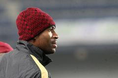 Sparťanský fotbalista Léonard Kweuke na tréninku před utkáním Evropské ligy 2012/13 s Lyonem.