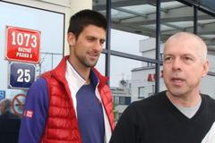 Novak a Djordje Djokovičové se baví o krásách Prahy
