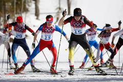 Eva Vrabcová-Nývltová a Němka Zellerová při běhu na 30 km v Soči