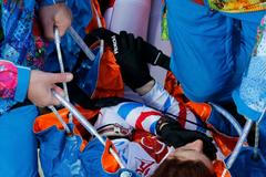 Soči 2014, biatlon štafeta Ž: zraněná Marie-Laure Brunetová z Francie