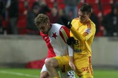 Fotbal, Gambrinus liga, Slavia - Dukla: Dávid Škutka - Tomáš Borek