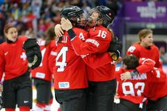 Soči 2014: Švýcarsko (Waidacherová Raselliová) - Švédsko (Hokej, ženy, o 3. místo)