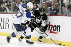 NHL: St. Louis Blues at Pittsburgh Penguins (Crosby a Pietrangelo)