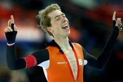 Jorrit Bergsma z Nizozemska slaví triumf na OH v Soči (rychlobruslení)