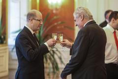 Miloš Zeman jmenuje Bohuslava Sobotku premiérem