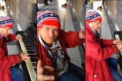 VIDEO Pražský bezdomovec hraje na klavír Bedřicha Smetanu