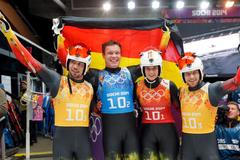 Němečtí sáňkaři se radují ze zlata na OH