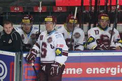 ELH, Sparta Praha - Liberec: střídačka Sparty - Tomáš Rolinek