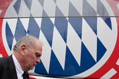 Bayern Mnichov v Plzni: Hoeness