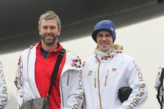 Odlet třetí várky českých reprezentantů do Soči (Nedvěd, Krajíček)