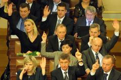 První schůze nové sněmovny