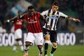Udine - AC Milán: Sulley Muntari a Roberto Pereyra