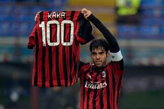 Kaká oslavuje stý gól za AC Milán