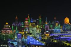 Festival sněhu a ledu v čínském Charbinu