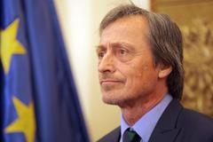 Martin Stropnický poprvé na ministerstvo obrany