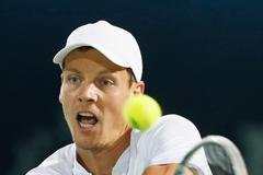 Tomáš Berdych vs Roger Federer - finále v Dubaji