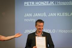 Petr Honzejk, komentátor HN