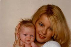 Iveta Bartošová se synem Arturem