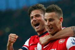 Arsenal - Newcastle (Koscielny a Giroud)