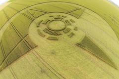 Obrazec v obilí u Boskovic