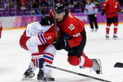 Česko - Švýcarsko: Ladislav Šmíd - Andres Ambuhl