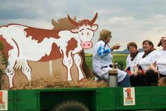 Socialismus - komunismus - normalizace - retro