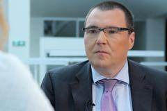 singer rozhovor banky ecb čnb