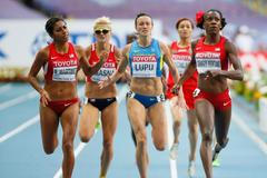 MS v atletice 2013, 800 m žen - semifinále: Brenda Martinezová, Lenka Masná,  Nataliia Lupuová, Halima Hachlafová a Alysia Johnson Montanová