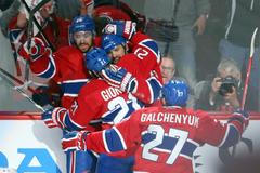 NHL: Hráči Montrealu se radují z gólu Tomáše Plekance