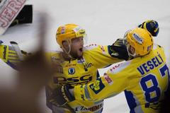 2. finále Zlín-Kometa: Antonín Honejsek a Ondřej Veselý (87)