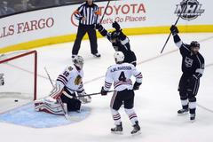 Chicago - Los Angeles (Justin Williams, Dwight King, Corey Crawford)