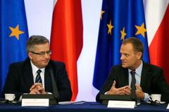 Polský prezident Komorowski s premiérem Tuskem.