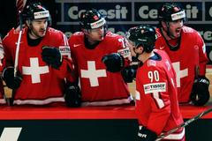 Hokej, MS 2013, Česko - Švýcarsko: Roman Josi (90) slaví gól na 0:2