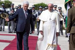 Papež František s Mahmúdem Abbásem v Betlémě