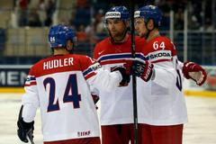 MS 2014 Česko-Itálie: Jiří Sekáč (vpravo) slaví gól