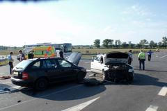 Nehoda tří aut zablokovala dálnici D1