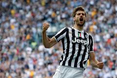 Juventus' Fernando Llorente celebrates after scoring a goal against Cagliari during their Italian Serie A soccer match at Juventus stadium in Turin