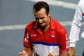 Radek Štěpánek se raduje z výhry nad Japoncem Item ve čtvrtfinále Davis Cupu