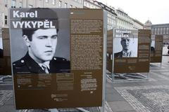 Stbáci na Václaváku