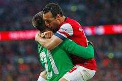 Cazorla a Fabianski slaví postup do finále FA Cupu