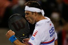 Jiří Veselý oslavuje svou první výhru v Davisově poháru (Japonsko vs. Česko)