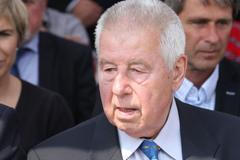 Slavnost k příležitosti odhalení sochy Josefa Masopusta