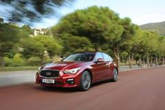 Infiniti Q50 hlavní