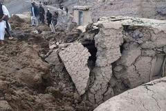 Tragický sesuv půdy v Afghánistánu