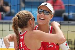 Kristýna Kolocová a Markéta Sluková na Prague Open 2014