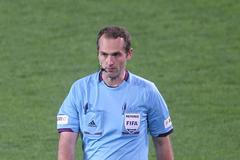 FOTO Kovařík neměl trpělivost, Piták musel fanoušky klidnit